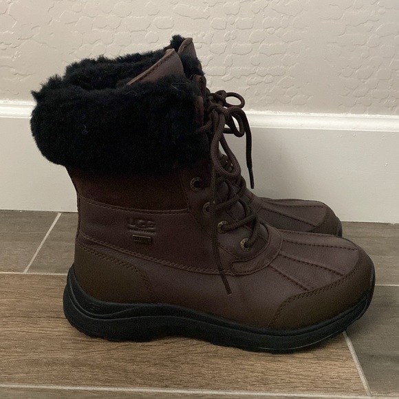 NEW UGG Adirondack IIl Women's Snow Winter
Boots Brown Size 7 - Picture 5 of 9